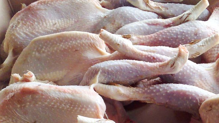 گوشت مرغ مورد نیاز استان زنجان باید به نرخ مصوب تامین شود