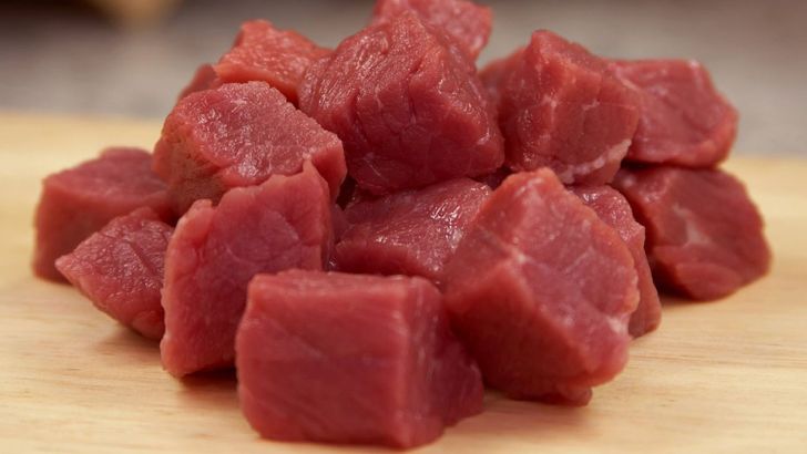 قیمت گوشت قرمز باید ۷۰ تا ۷۵ هزار تومان باشد