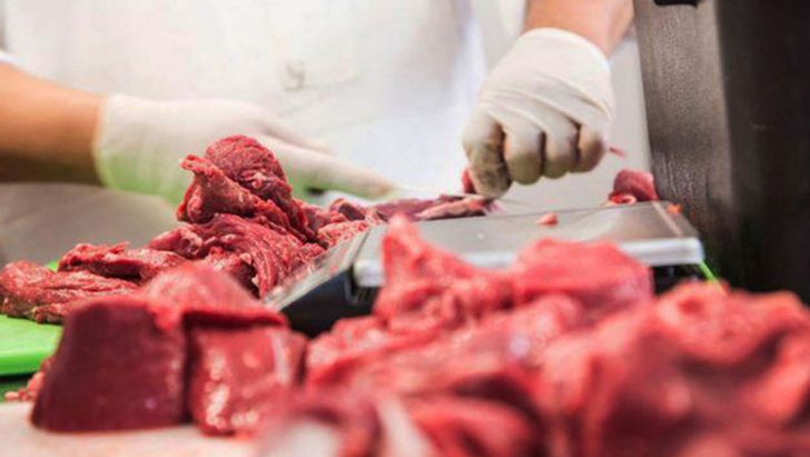 کاهش قیمت گوشت در استان، جای خوشحالی یا زنگ خطر