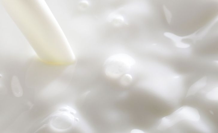 مخالفت دامداران با تصمیم دولت برای افزایش قیمت شیرخام