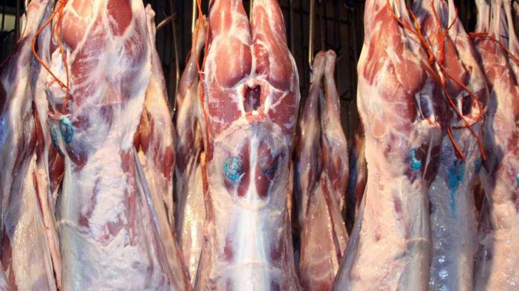 افت ۳۰ تا ۵۰ هزار تومانی قیمت گوشت قرمز وارداتی و تولید داخل