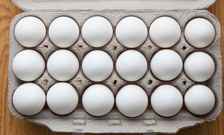 واردات تخم مرغ به ضرر تولیدکننده داخلی است